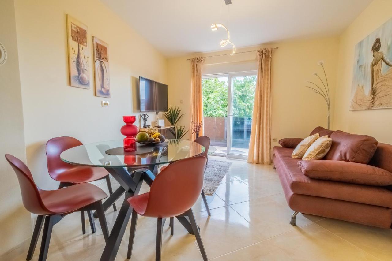 La Dama Villa Novi Vinodolski Buitenkant foto