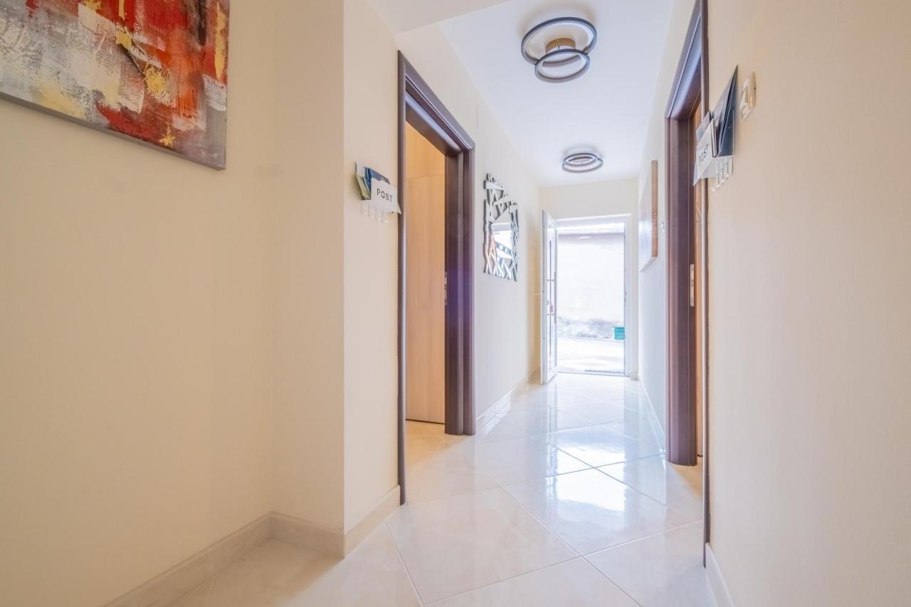La Dama Villa Novi Vinodolski Buitenkant foto