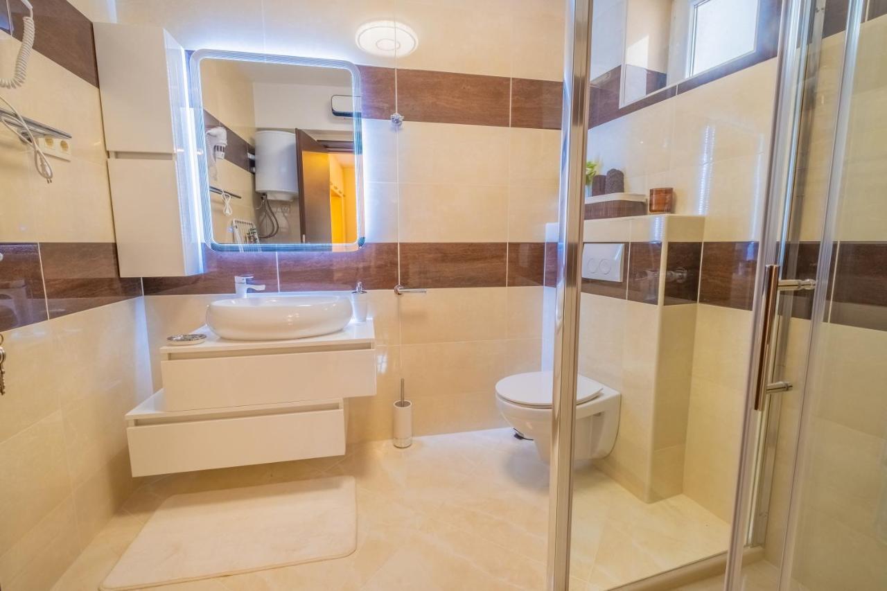 La Dama Villa Novi Vinodolski Buitenkant foto